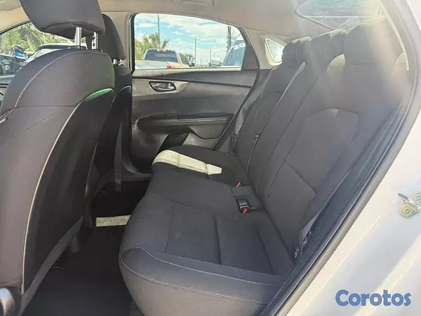 carros - Kia Forte LXS 2020 4