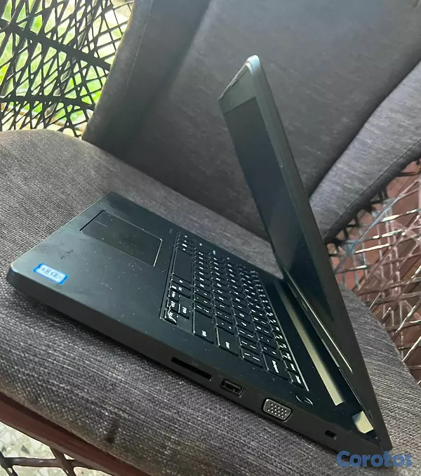 computadoras y laptops - Vendo laptop  6