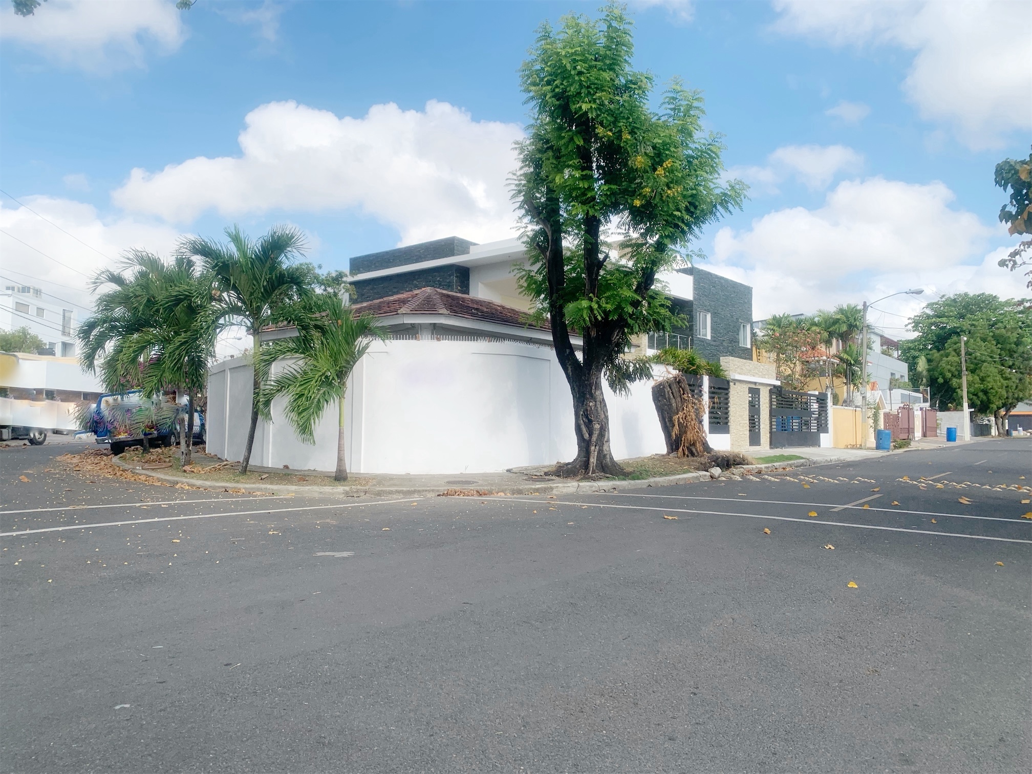 oficinas y locales comerciales - Propiedad en alquiler Prados  2