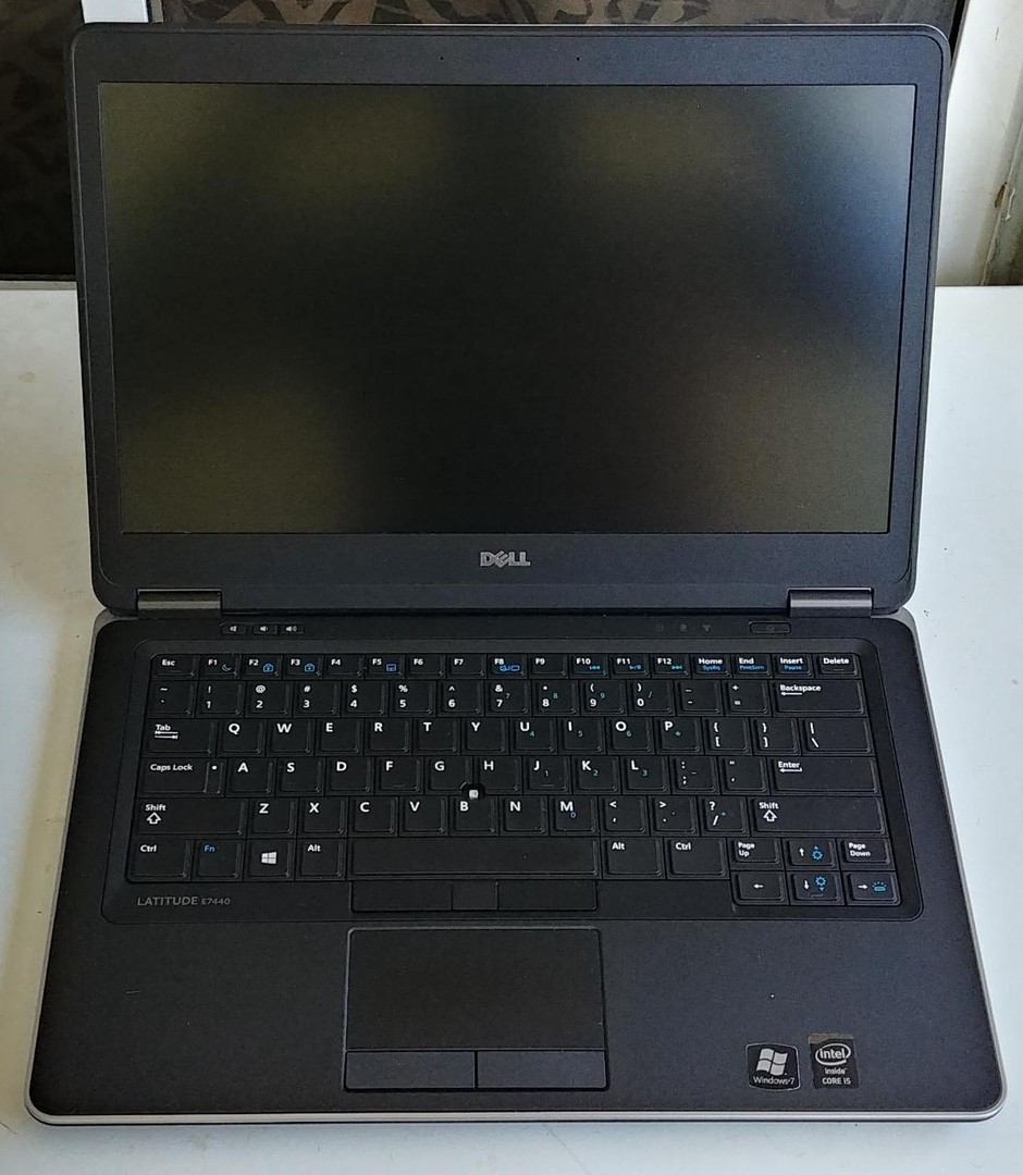 computadoras y laptops - Dell Latitude Ultrabook E7440 Intel Core i5 1.9GHz, 8GB RAM, 500GB, HDMI, WiFi.