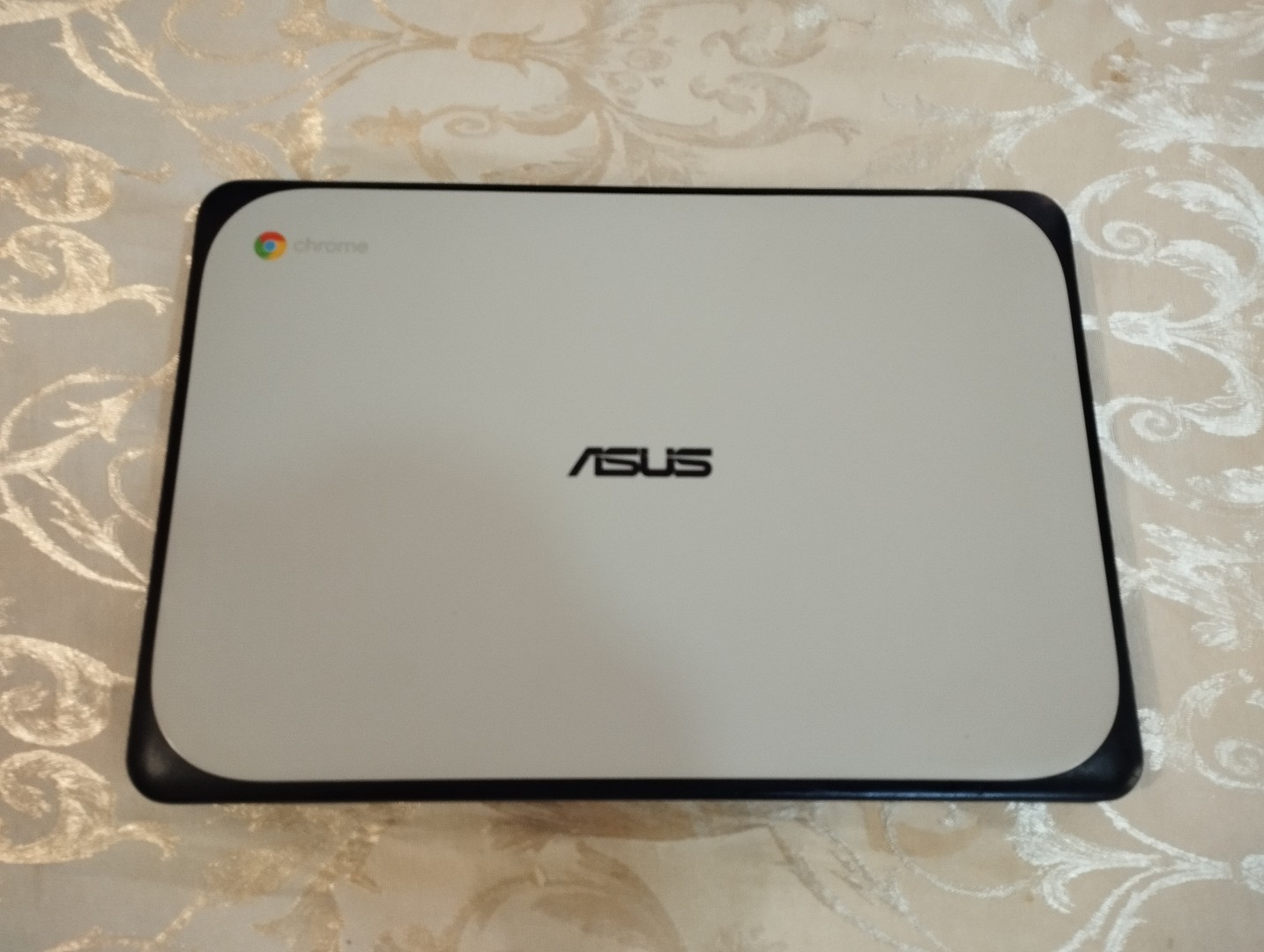 computadoras y laptops - Asus Chromebook C202SA-YS01 11.6" (Intel Celeron 2GB, 16GB eMMC, Dark Blue) 8
