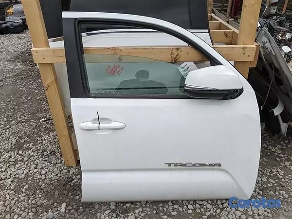 accesorios para vehiculos - PUERTA  PARA TOYOTA TACOMA  2018  BLANCA RH 1