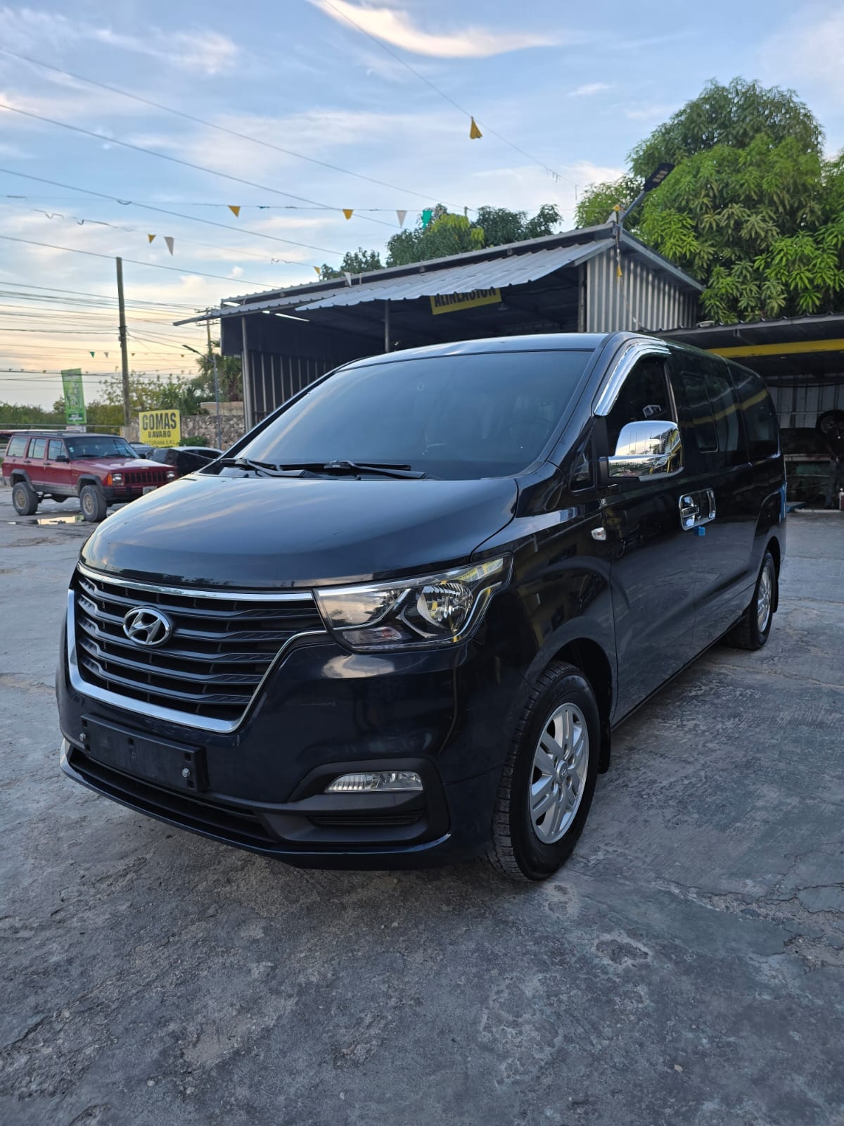 jeepetas y camionetas - hiunday starex 2021 9
