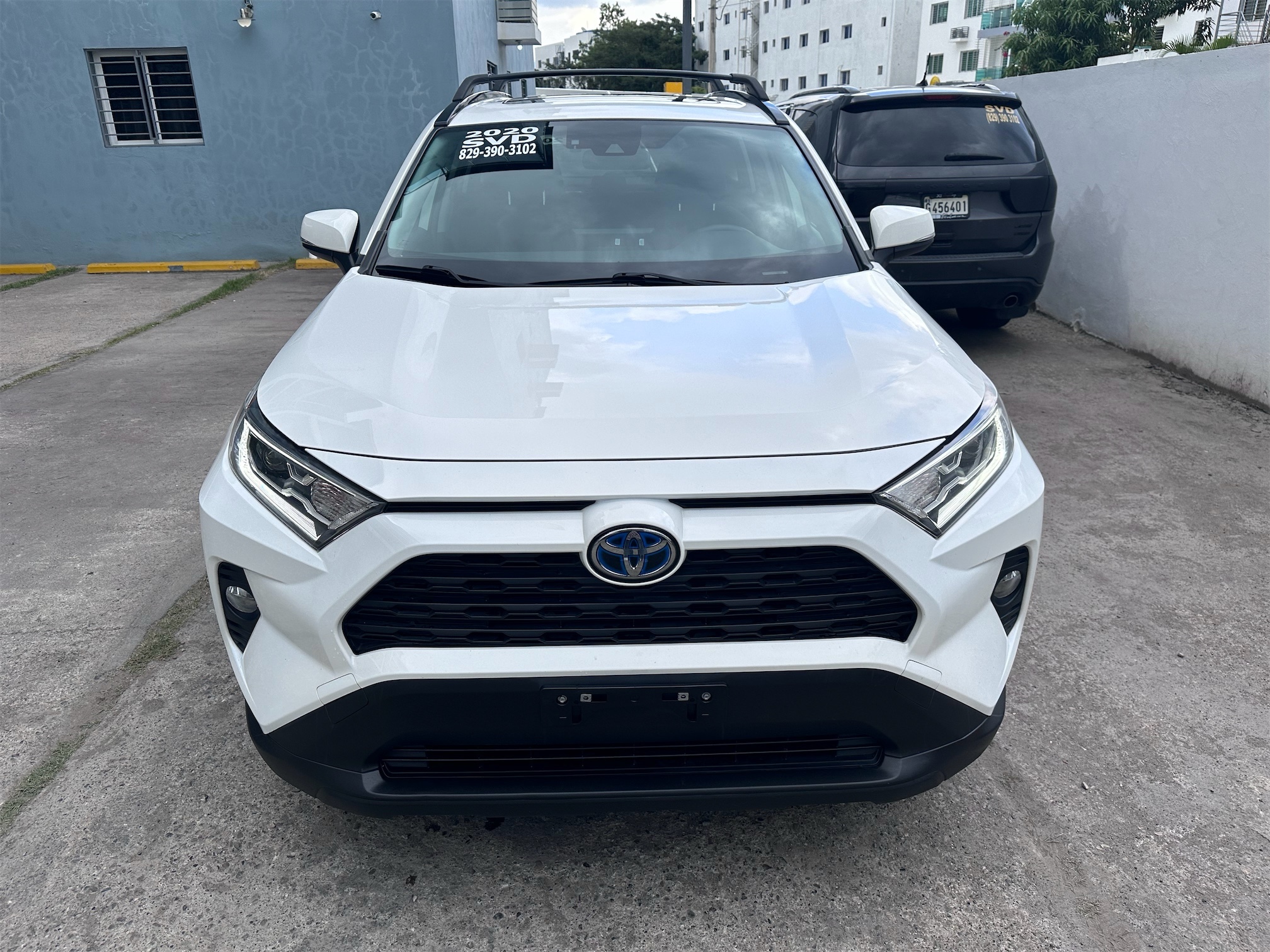 jeepetas y camionetas - Toyota RAV4 hibrida XLE 2020 4x4 full time 1
