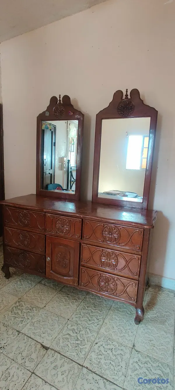 muebles y colchones - Gavetero en caoba 2