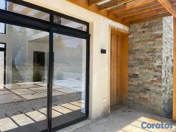 casas vacacionales y villas - endo Hermosa Villa 2 Niveles en SABANETA,  JARABAC 9