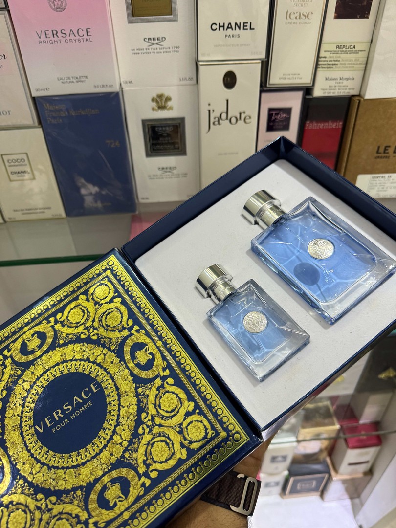 joyas, relojes y accesorios - SET Perfumes Versace Pour Homme EDT 100ML + 30ML Nuevo , Originales RD$ 6,500 NE