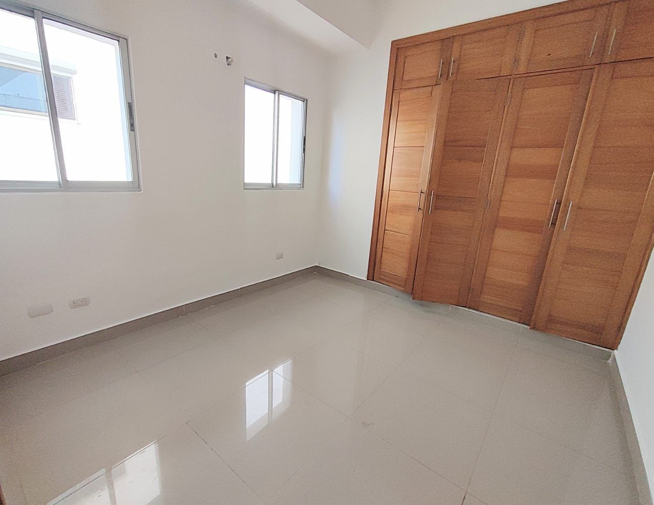 apartamentos - Apartamento en Venta
NACO
USD 285,000.00
Mantenimiento: RD$11,000.00
 8