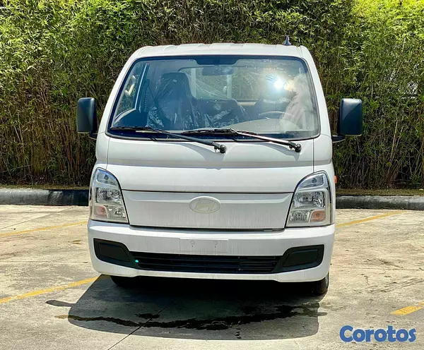 camiones y vehiculos pesados - HYUNDAI H-100 2026 9
