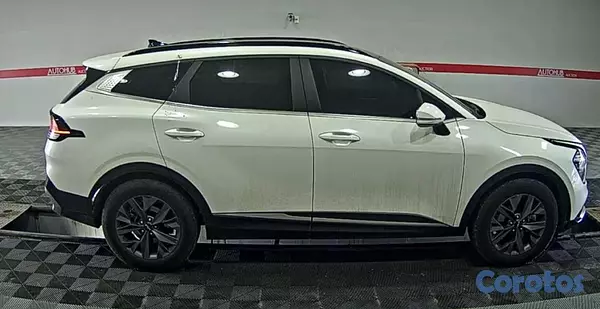 jeepetas y camionetas - KIA SPORTAGE SX 2022 BLANCO 4WD GASOLINA 5
