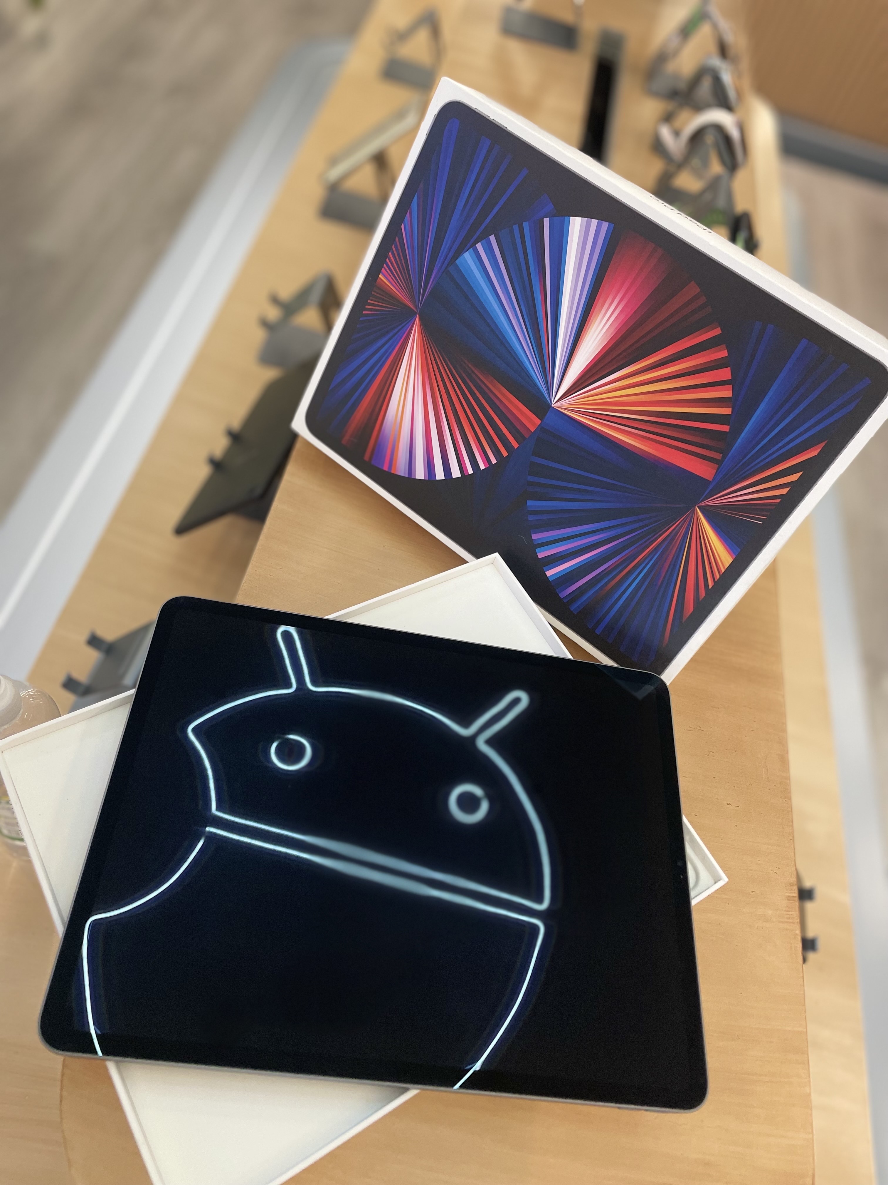 celulares y tabletas - IPAD PRO WI-FI (13” PULGADA) 5th GENERACIÓN 128GB