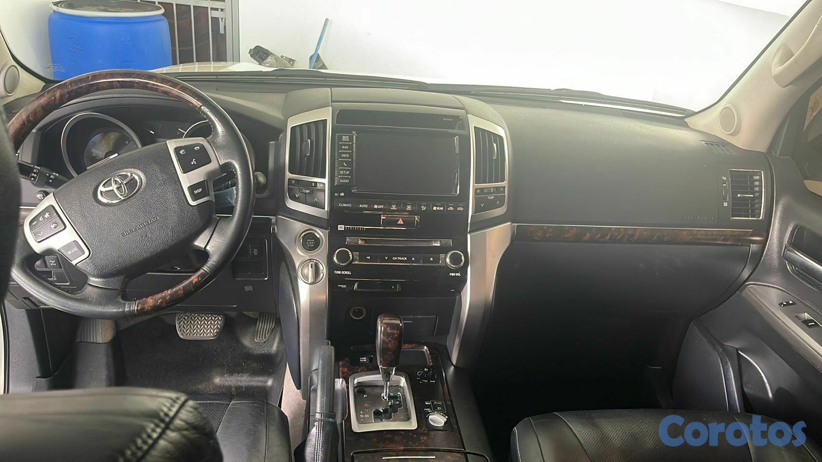 jeepetas y camionetas - TOYOTA LAND CRUISER 2015 6