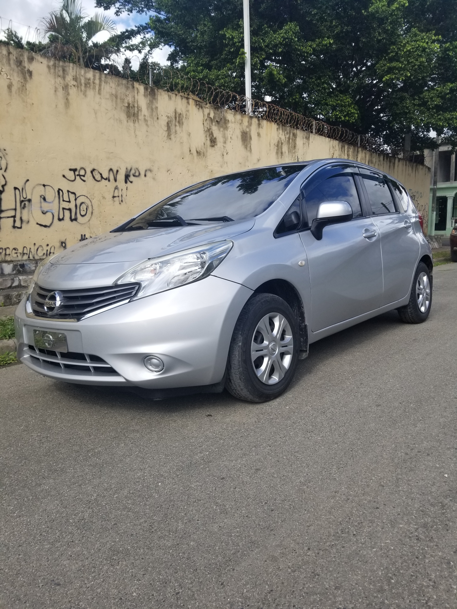 carros - Nissan Note 2014