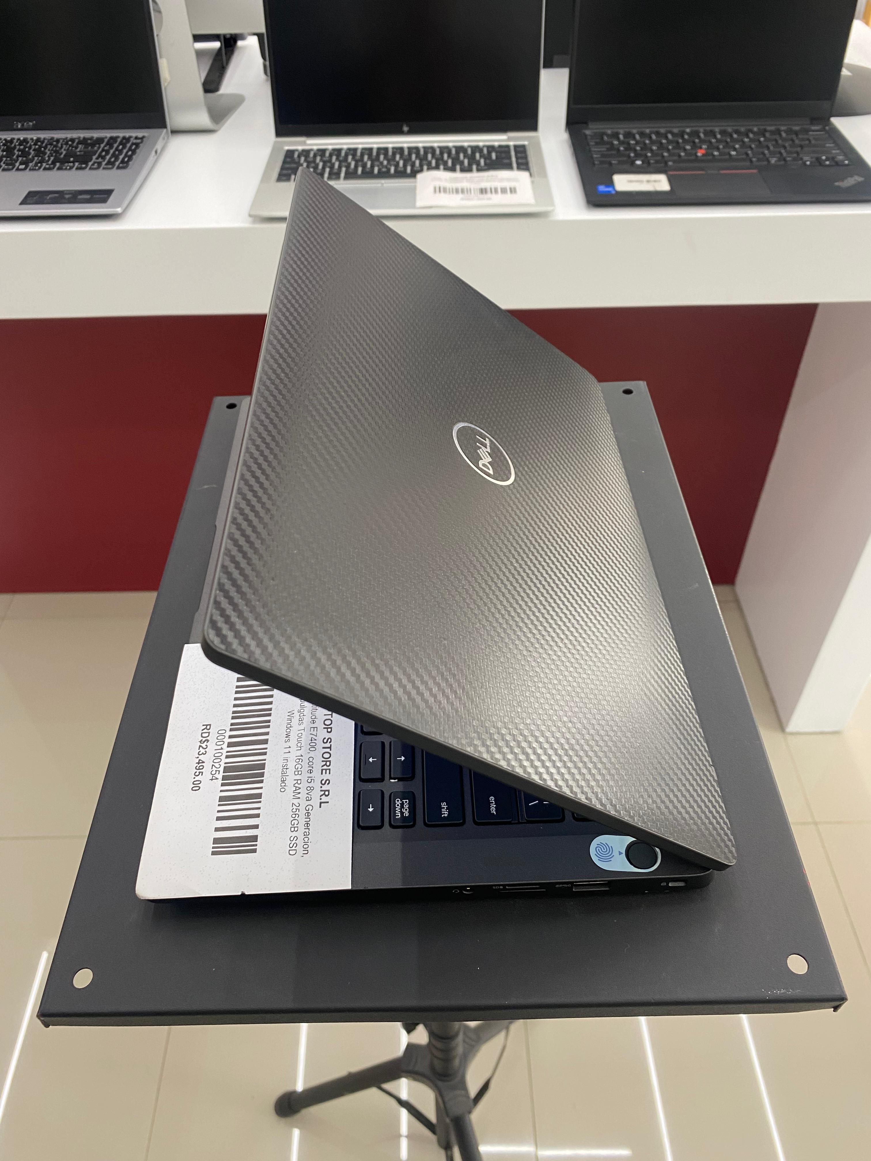computadoras y laptops - Laptop Dell E7400 core i5 8va Gen 14 pulgadas Touc 1