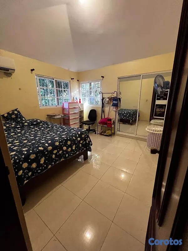 casas - venta de casa en la autopista de san isidro Santo Domingo este  14