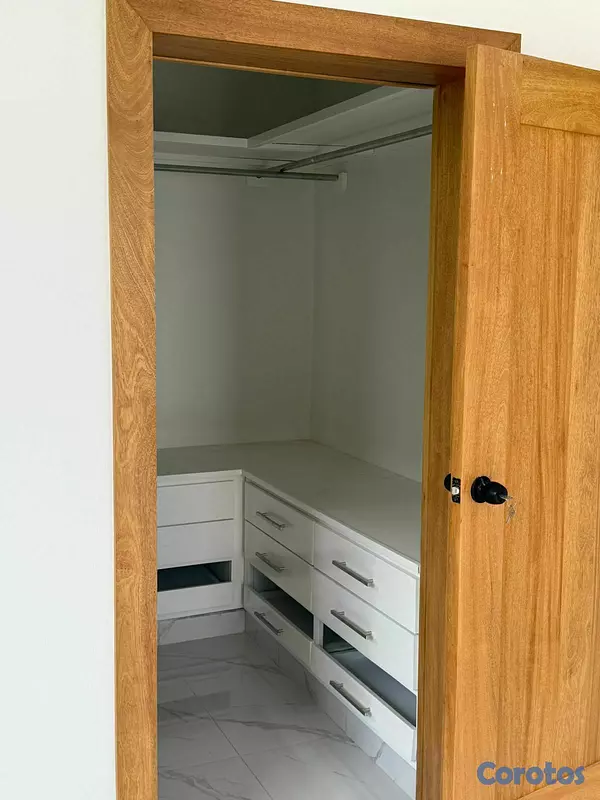 casas - CASA MODERNA EN VENTA DE DOS NIVELES, SANTIAGO. 7