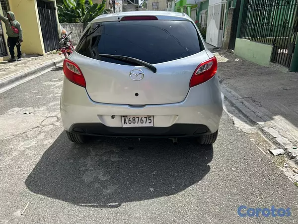 carros - Mazda Demio 2011 7