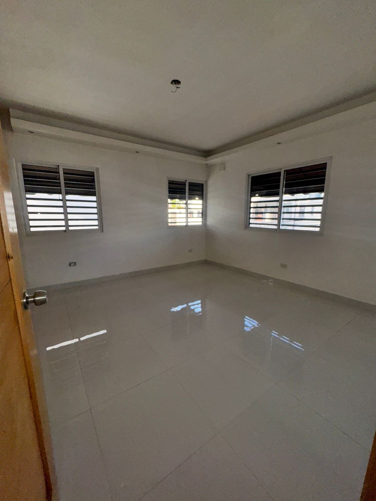 casas - venta de casa en la autopista de san isidro brisa oriental Santo Domingo este  8