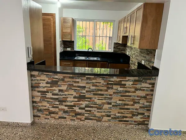 apartamentos - ¡Apto en venta totalmente remodelado. Ave Independencia- 2do nivel!  7
