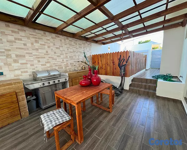 casas - Casa Moderna en Arroyo Hondo III con piscina  5