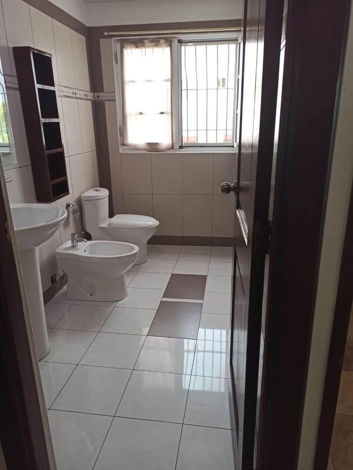 apartamentos - 📍 Vendo Apartamento Ensanche Ozama, Santo Domingo Este.

3 habitaciones 
3 baño 1