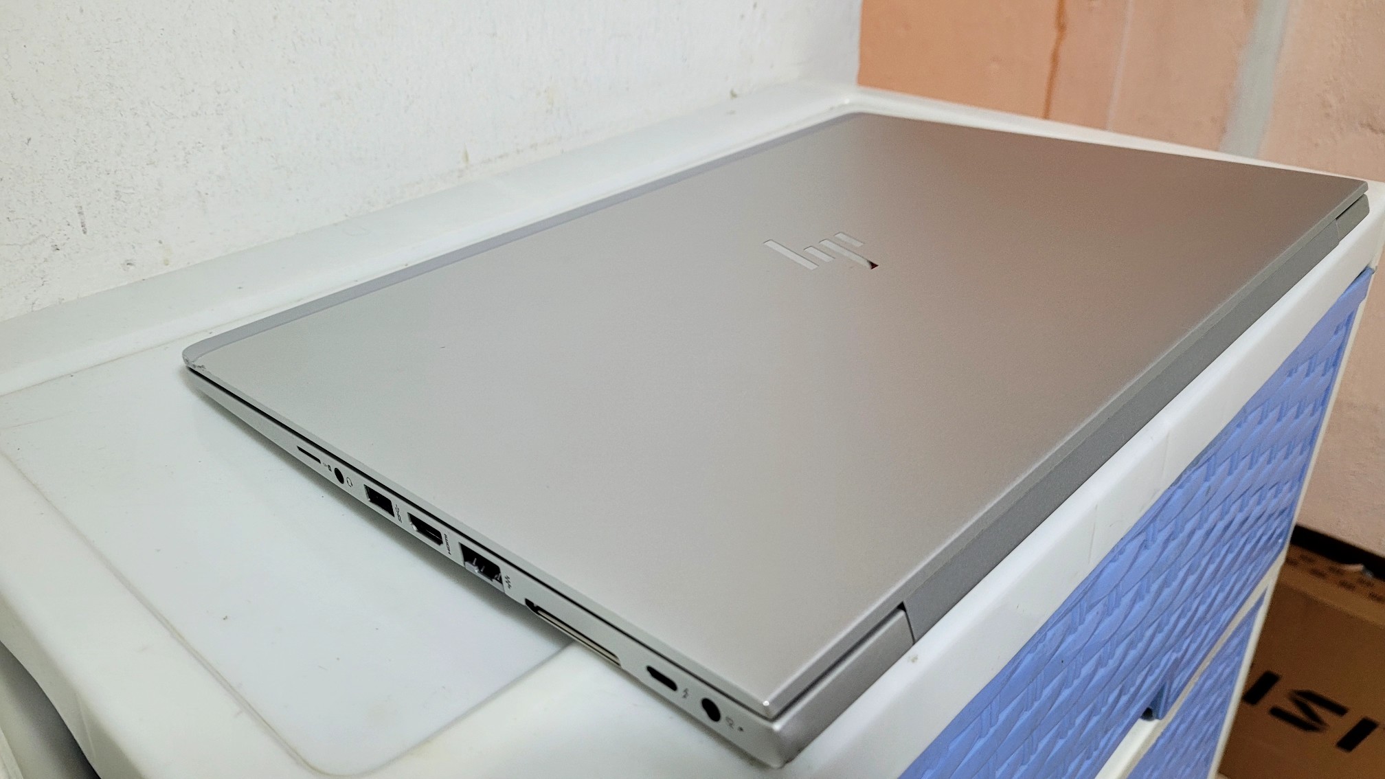 computadoras y laptops - Laptop hp Touch 17 Pulg Core i5 8va Ram 16gb ddr4 Disco 256gb en aluminio 2