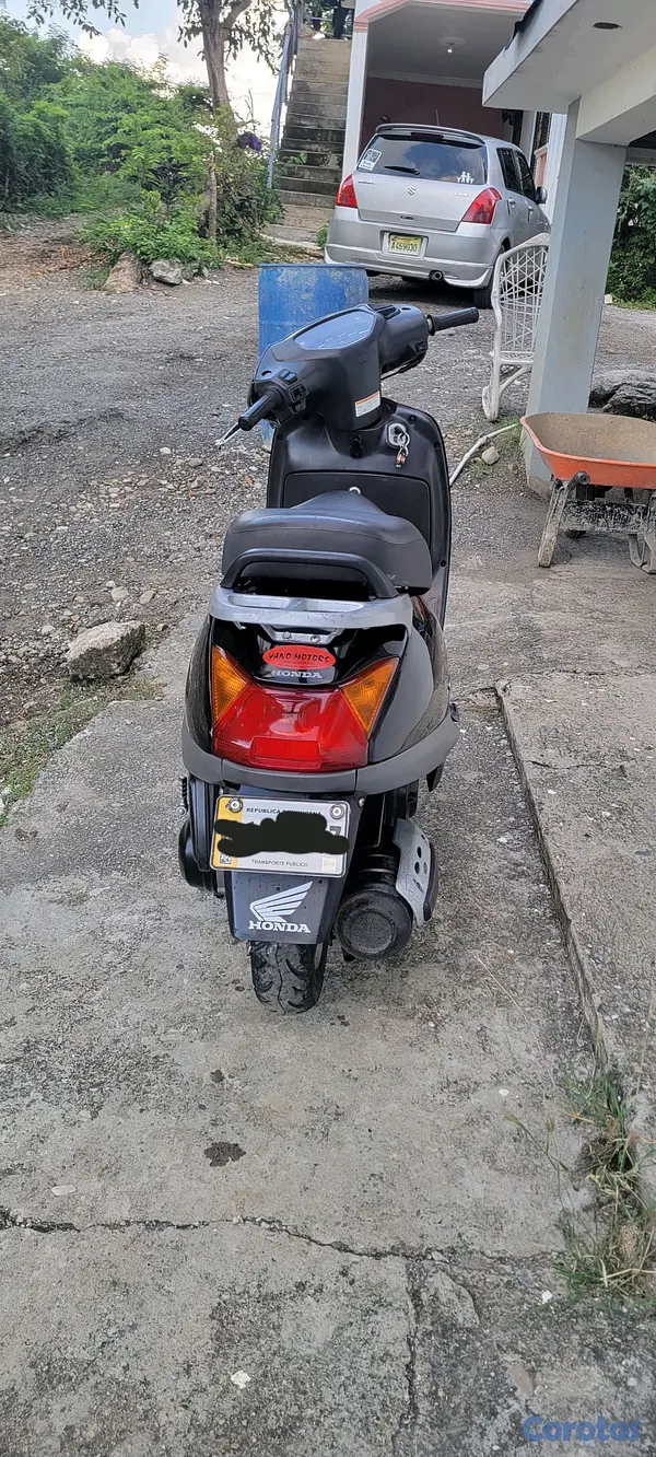 motores y pasolas - Honda lead 100 full óptimas condiciones  3