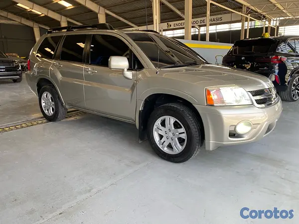 jeepetas y camionetas - Mitsubishi Endevor Dorada  10