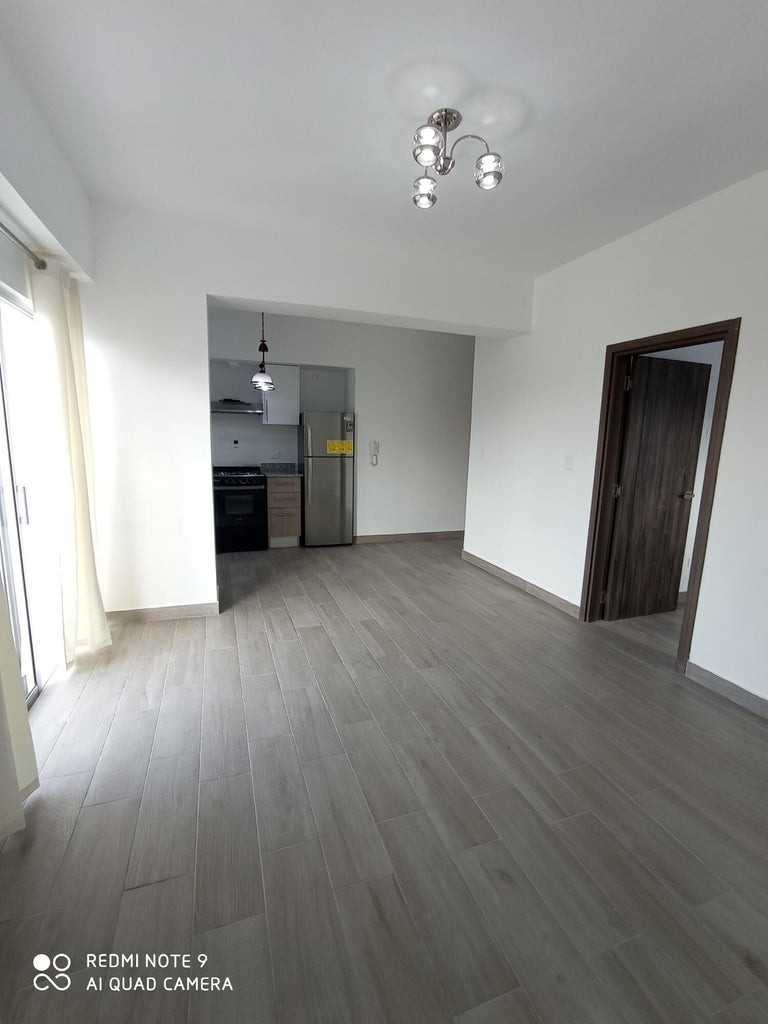 apartamentos - Apartamento en alquiler con línea blanca en Evaristo Morales. de 62 MT2 8