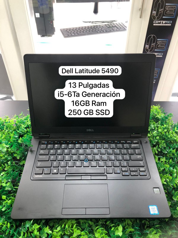computadoras y laptops - Laptop Dell Latitude 5490 13", i5-6Ta, 16GB Ram, 250GB SSD