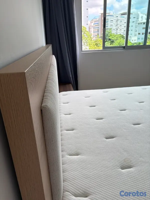 muebles y colchones - CAMA KING ACABADO DE MADERA NATURAL 4