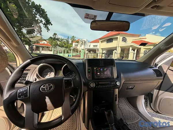 jeepetas y camionetas - Toyota land cruicer prado tx 2010 gasolina  9