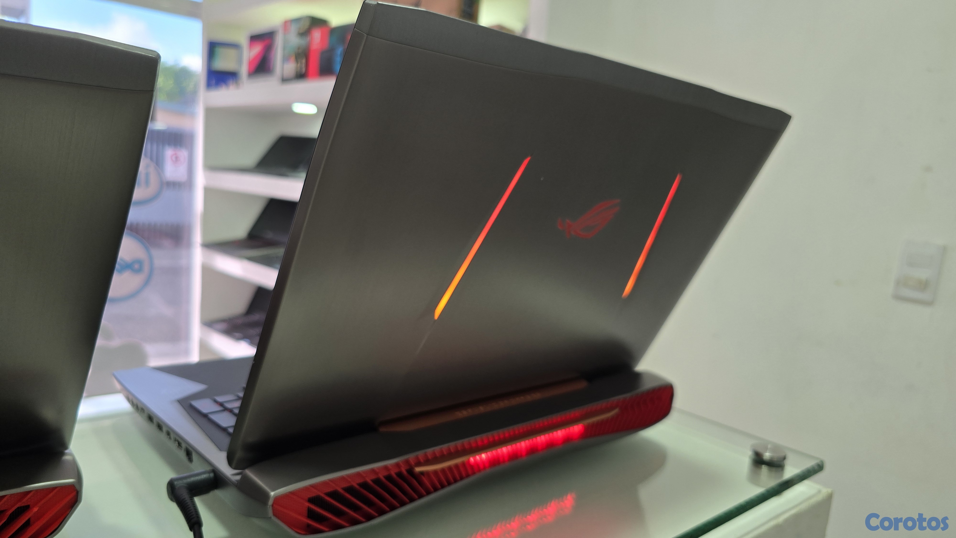 computadoras y laptops - Asus ROG Core i7 2.7ghz Ram 32gb ddr4 Disco 256gb SSD Y 1tb Nvidea Gtx 1070 8gb 6