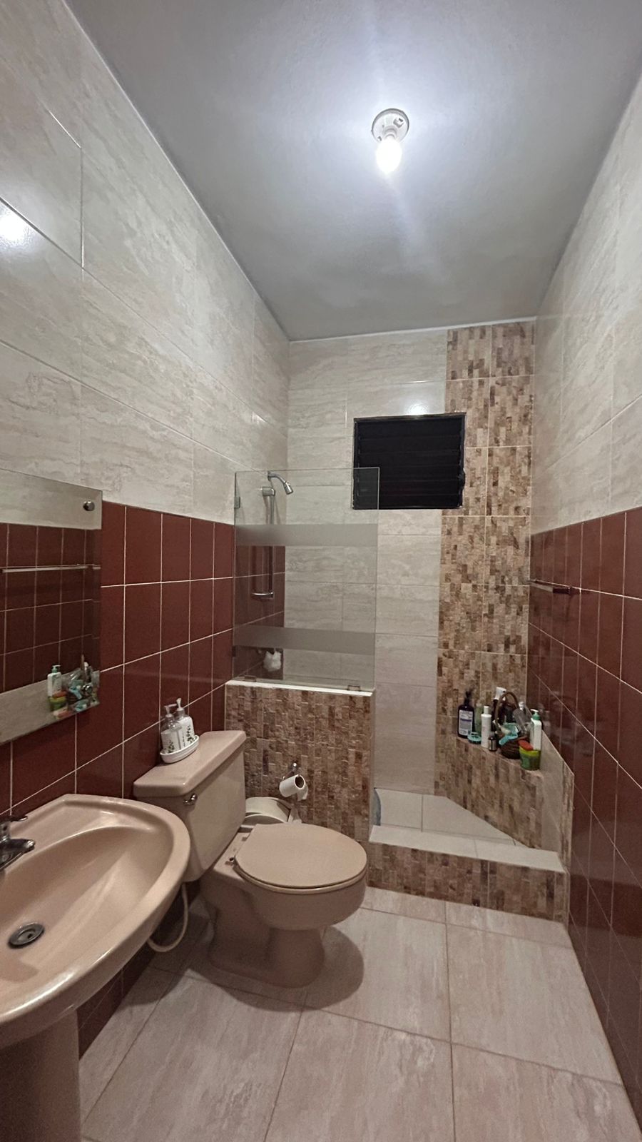 casas - CASA EN VENTA EN LOS GIRASOLES, SANTIAGO. 5