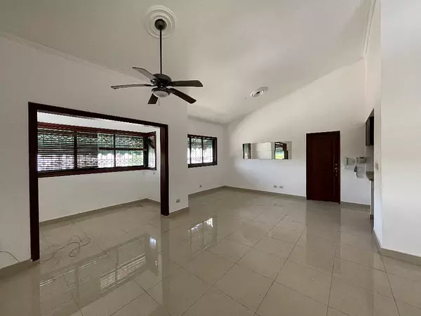 apartamentos - Alquilo apartamento en Las Praderas   3