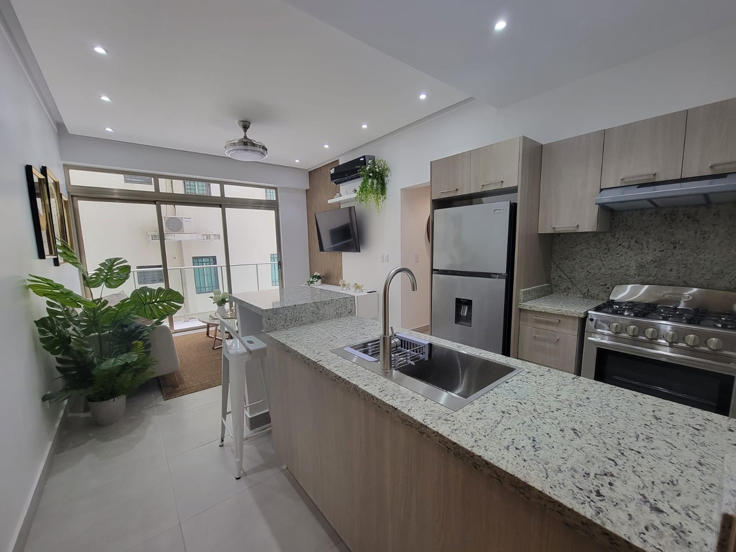 apartamentos - Apartamento amueblado en Naco ideal para inversión  8