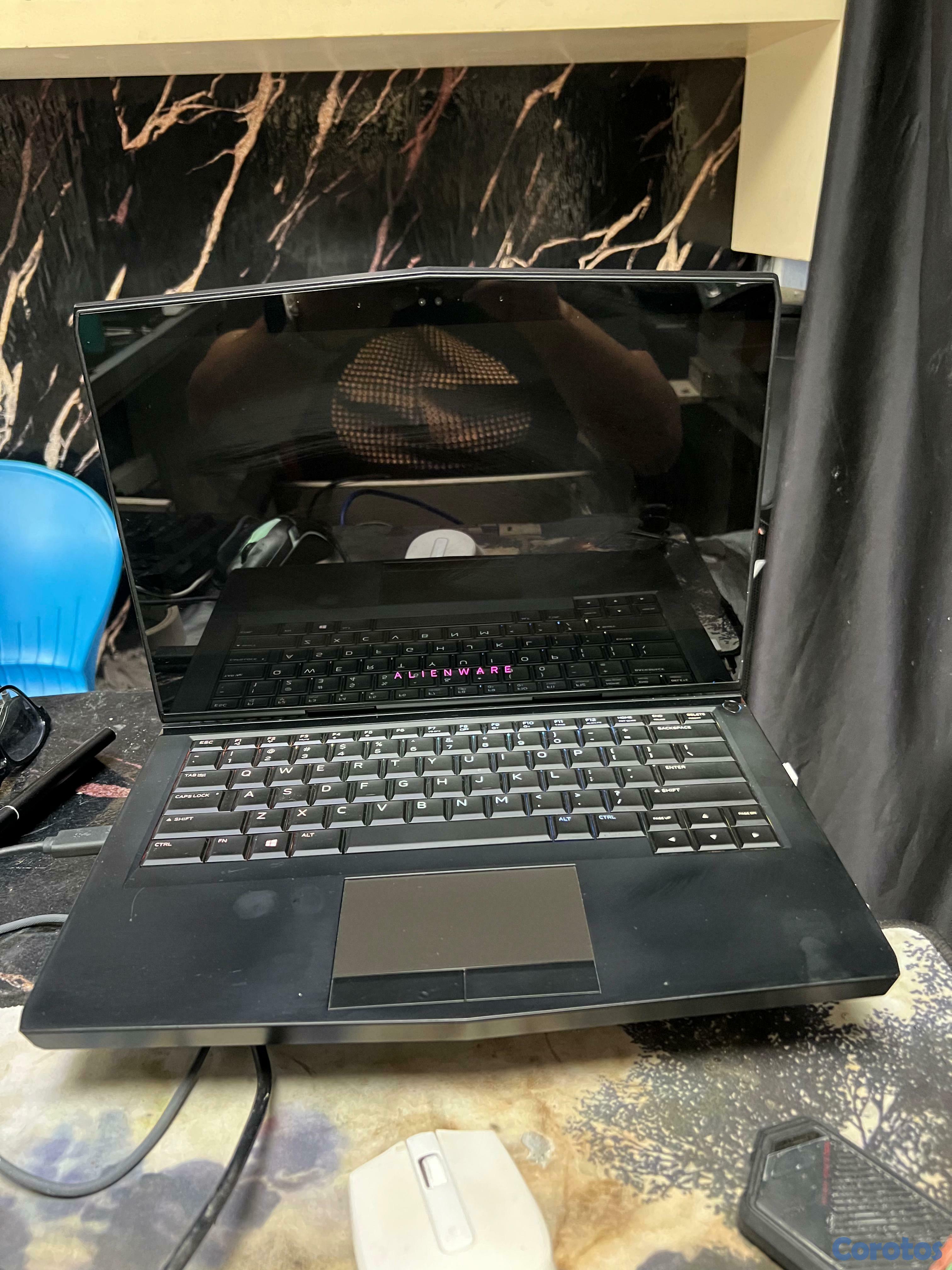 computadoras y laptops - Alienware 13 R3/Intel i7-7920HQ@3,10ghz/Nvidia gtx 8