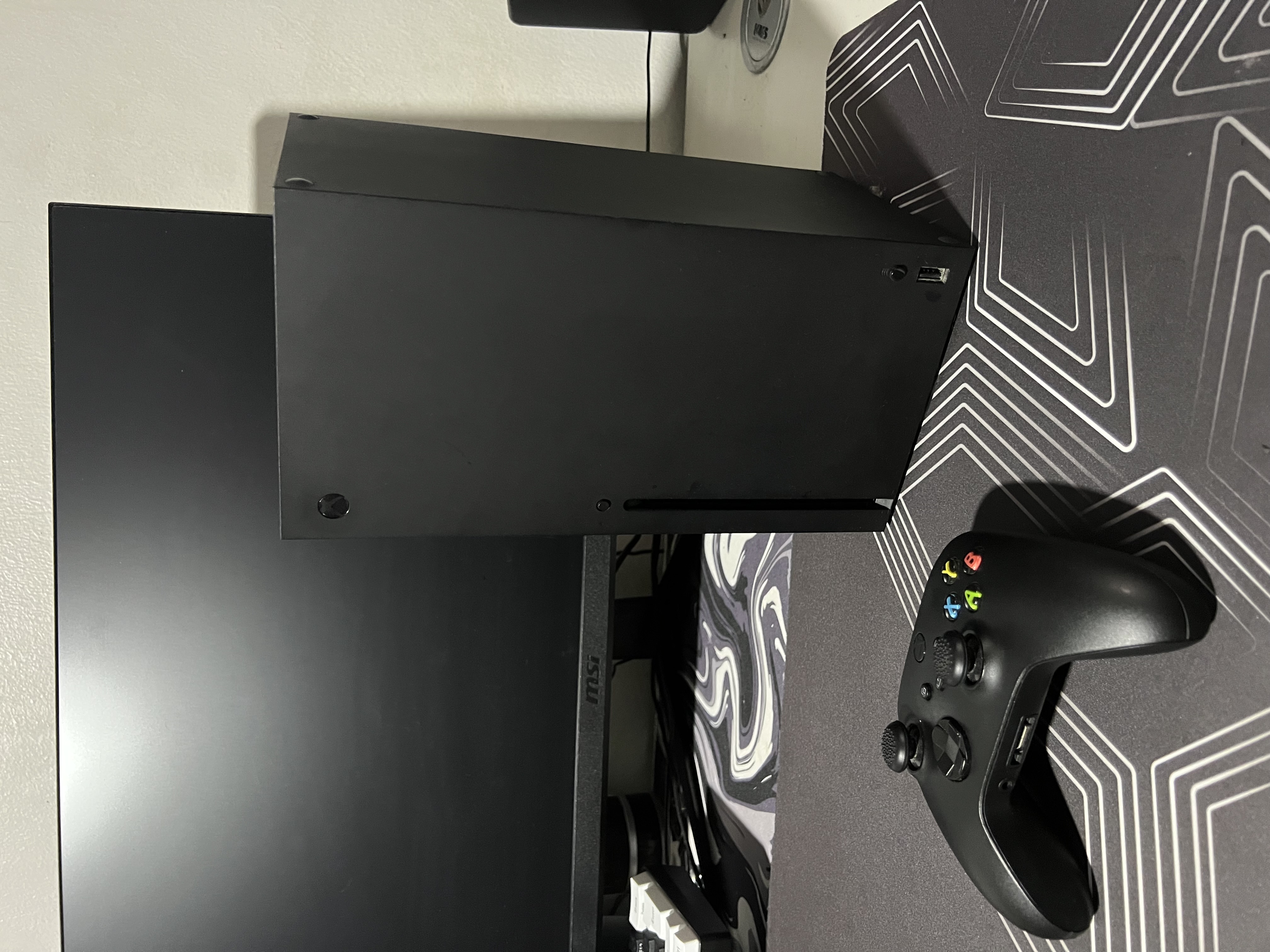 consolas y videojuegos - XBOX SERIES X COMO NUEVA CON TODOS SUS CABLES Y AUDÍFONO HYPERX 2