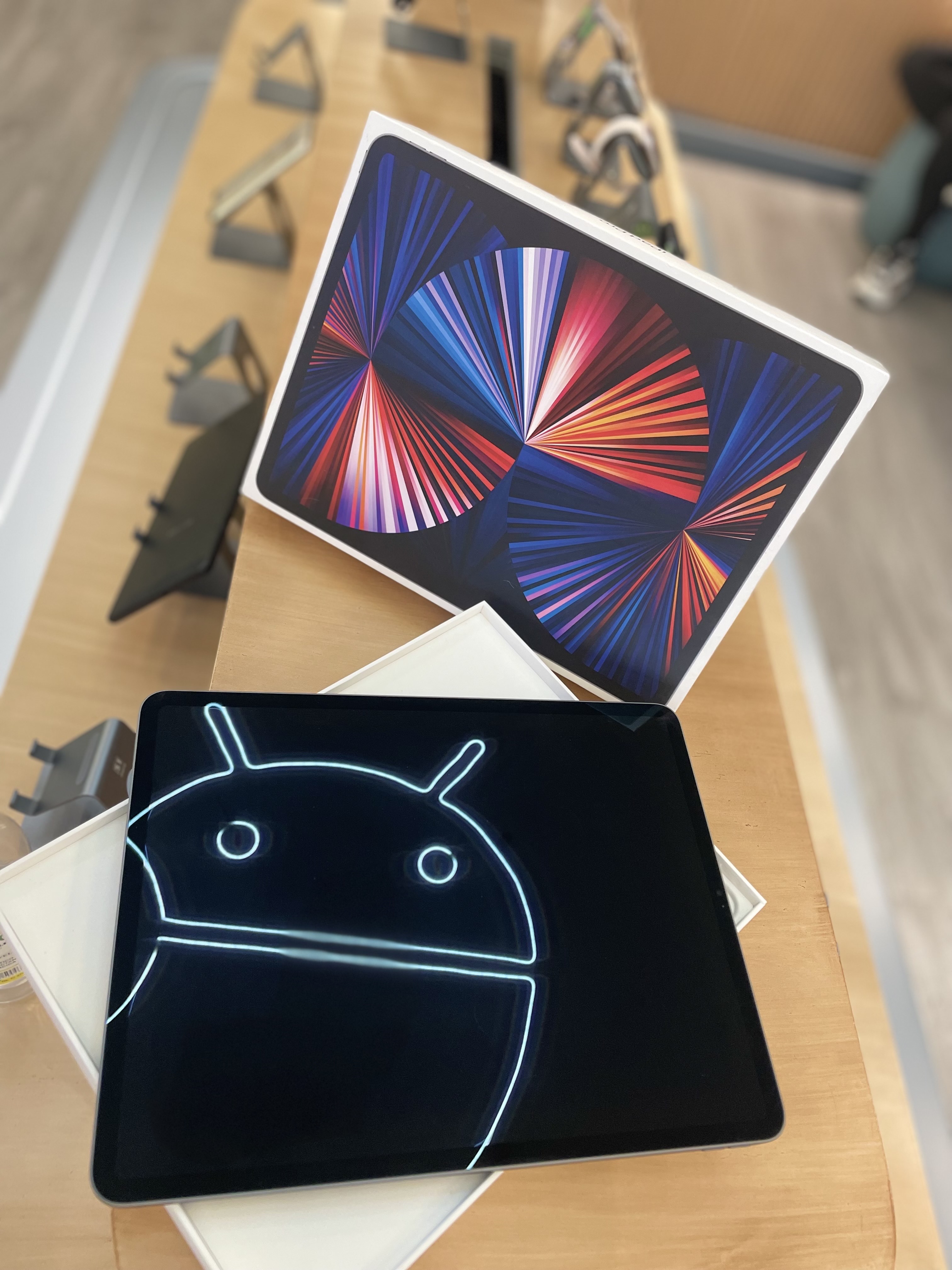 celulares y tabletas - IPAD PRO WI-FI (13” PULGADA) 5th GENERACIÓN 128GB 2