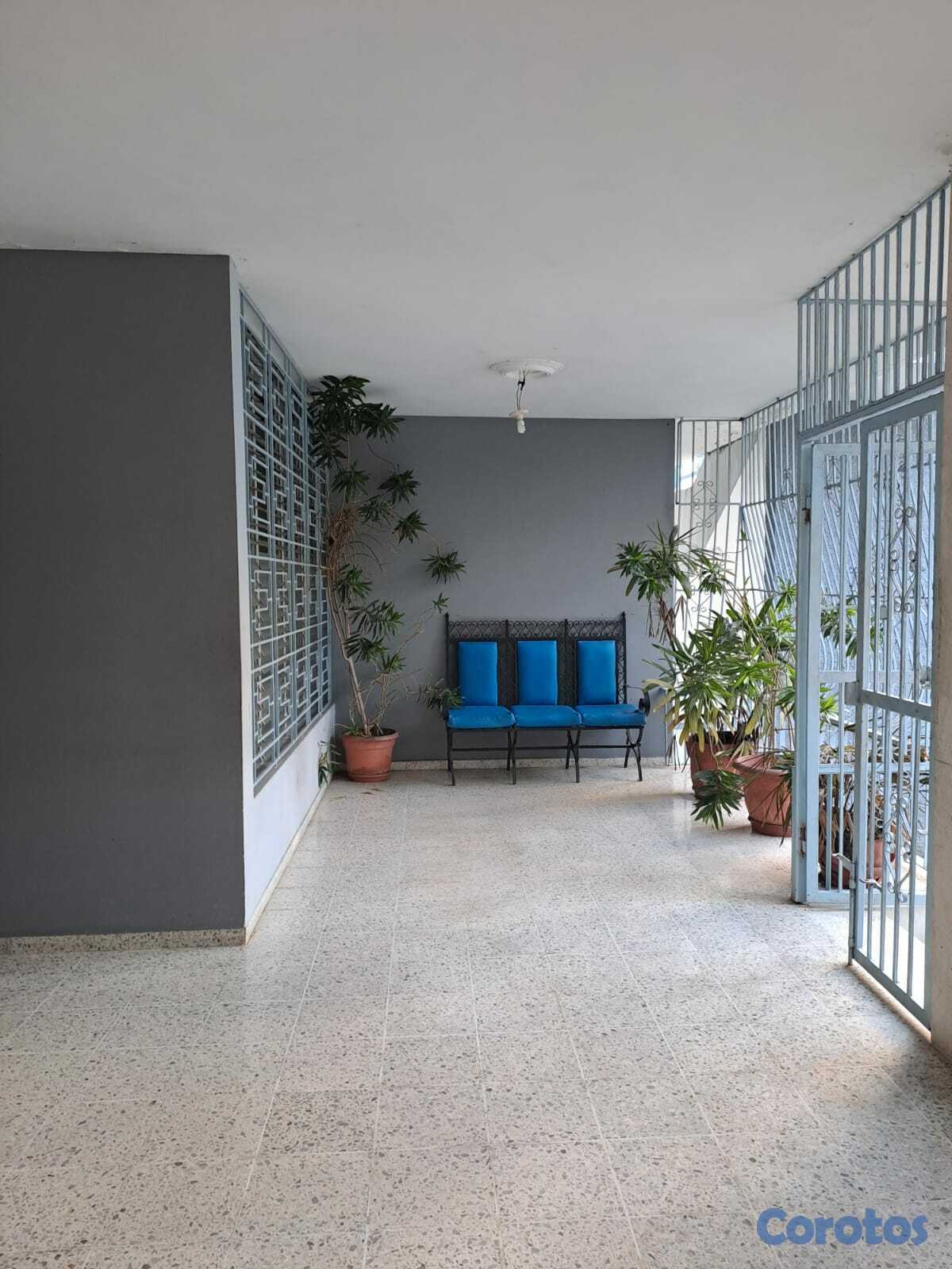 solares y terrenos - VENDO SOLAR CASA PARA DEMOLER O VIVIRLA EN EL VERG 6