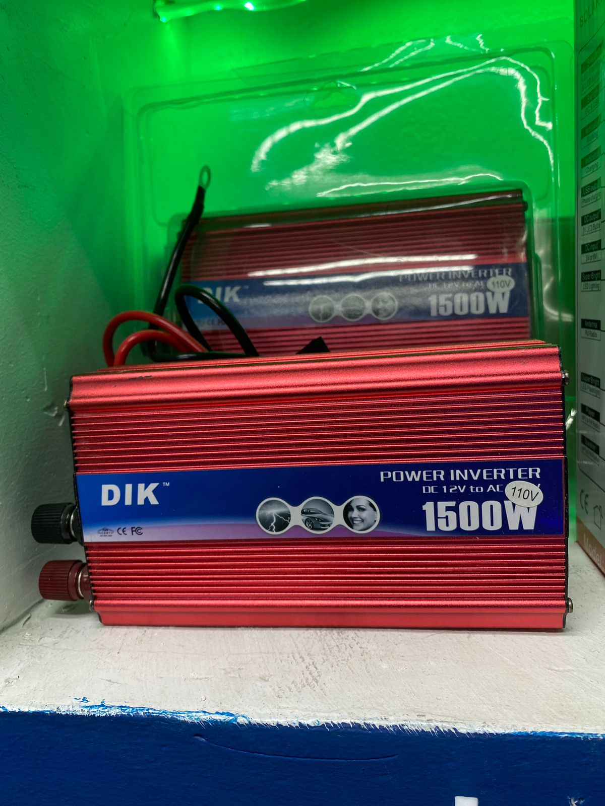 plantas e inversores - micro inversor rojo 1,500 watts/ 110 voltios.