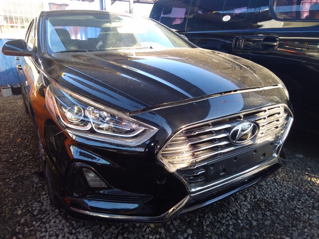 carros - HYUNDAI SONATA NEW RISE 2018 NEGRODESDE: RD$ 720,100.00