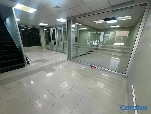 oficinas y locales comerciales - Local comercial en alquiler  2