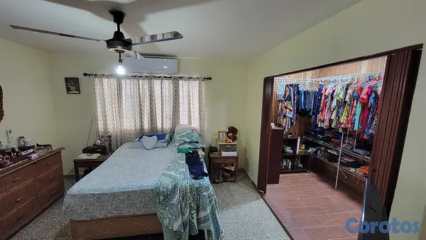 casas - Vendo  amplia casa en el PORTAL en el Mirador Sur  5