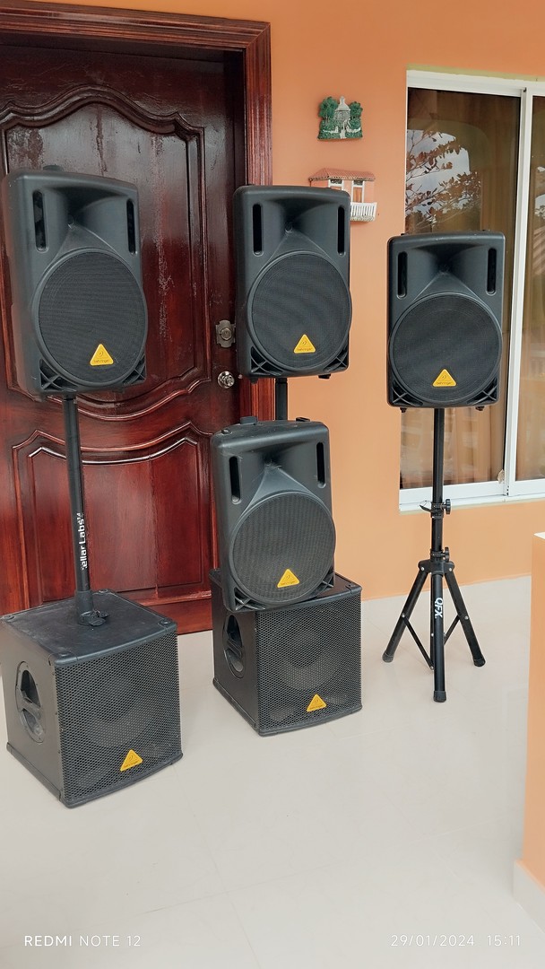 camaras y audio - 4 altavoz behringer b12,2 subwoofer behringer