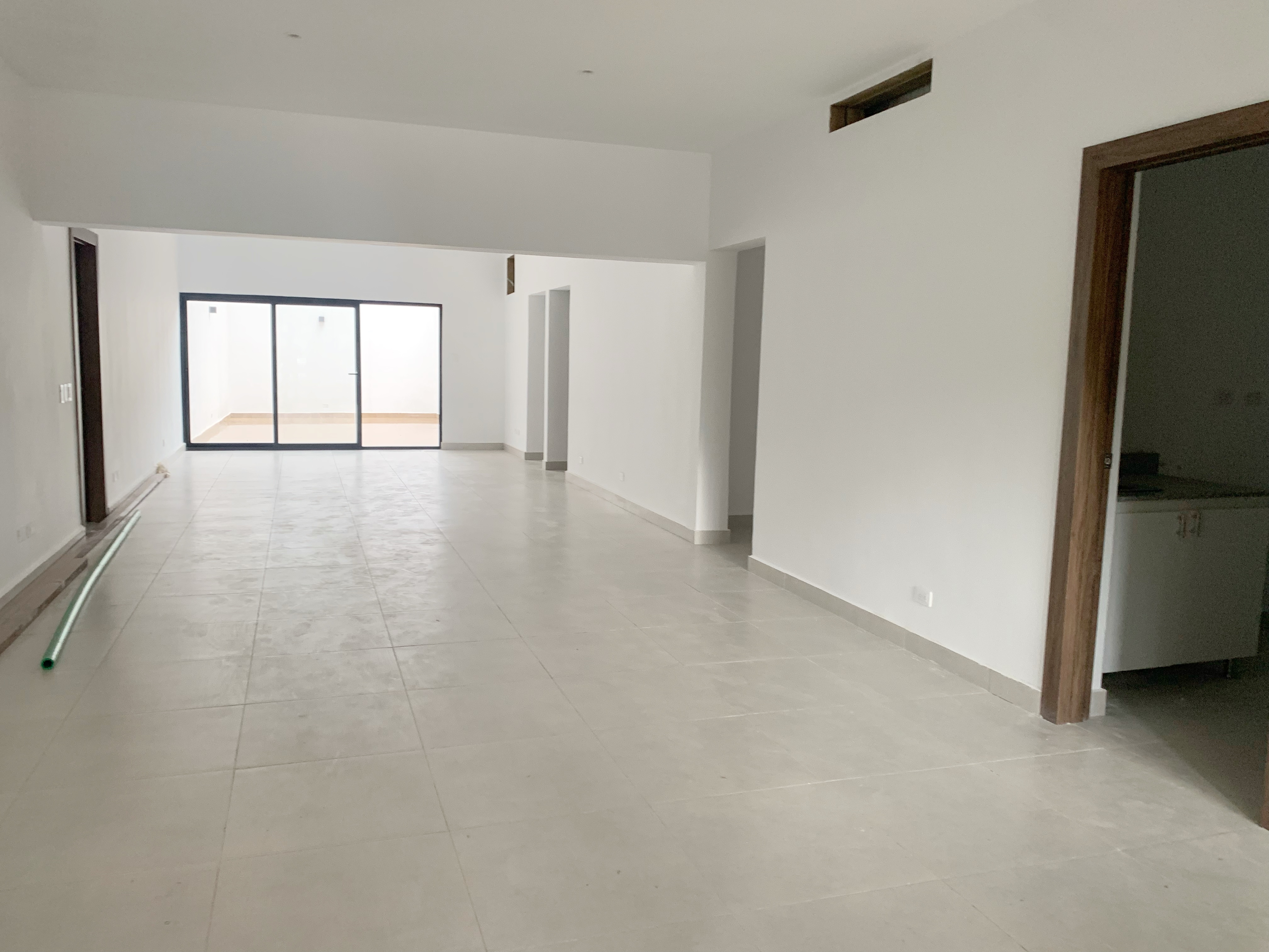 oficinas y locales comerciales - Local en primer nivel  5