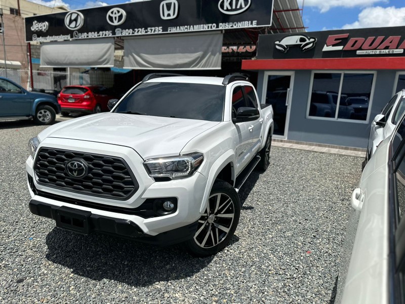 jeepetas y camionetas - Toyota Tacoma TRD 4x4 2017 impecable