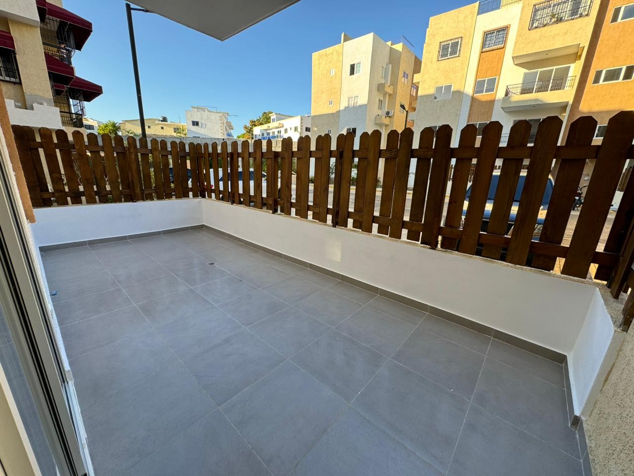 apartamentos - Apartamento en alquiler en Santo Domingo Oeste de 3 habitaciones con terraza