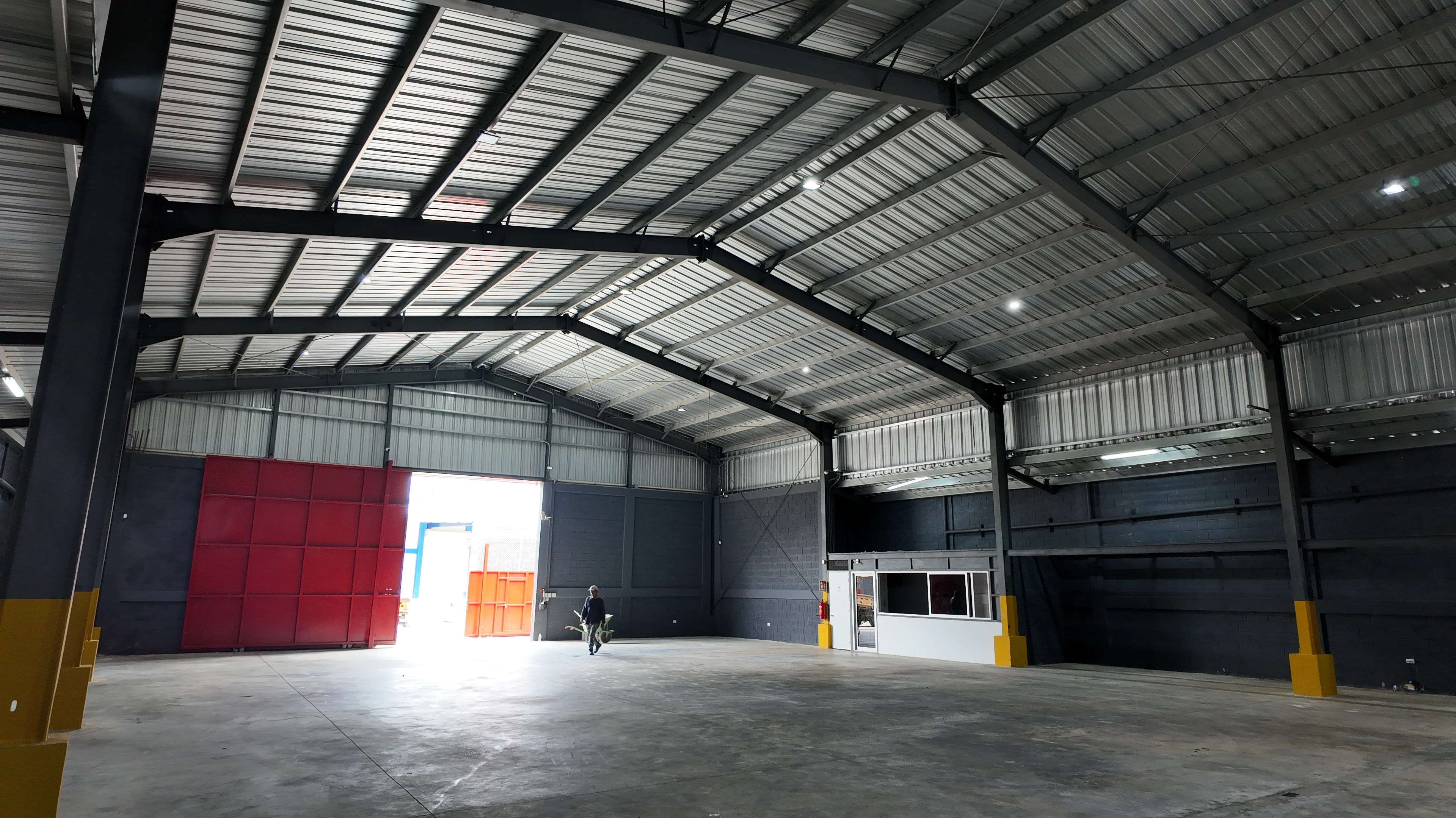 otros inmuebles - Nave industrial en alquiler en la Autopista Duarte 2