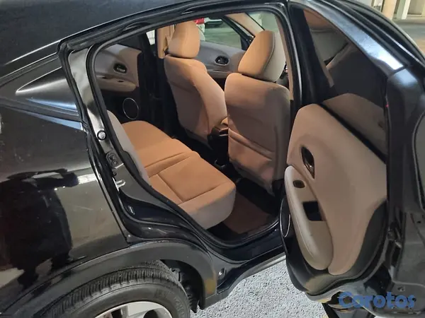 carros - Honda Civic HR- V 5